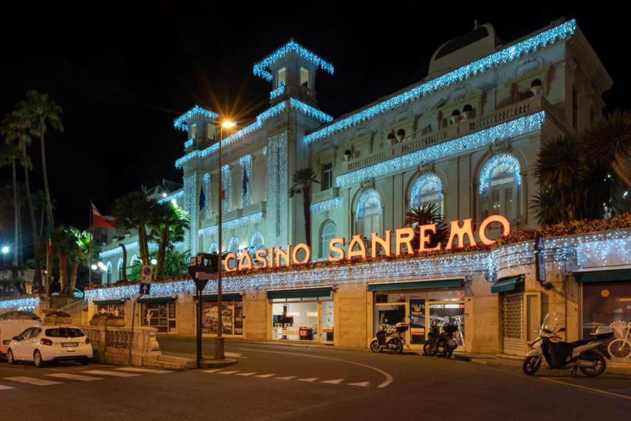 La Casa Di Ermes - Ampio Luminoso Appartamento A Tre Minuti Dal Centro Sanremo Eksteriør bilde